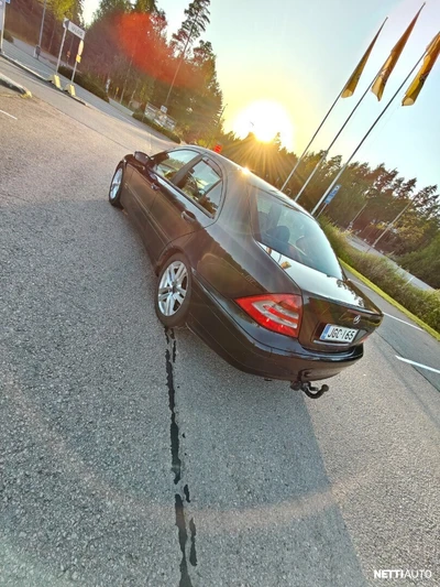Mercedes-Benz C 200 Juuri leimattu 2005, photo 7/16