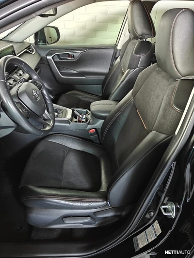 Toyota RAV4 2022, kuva 7/14
