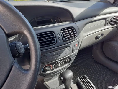 Renault Megane 2002, kuva 3/23