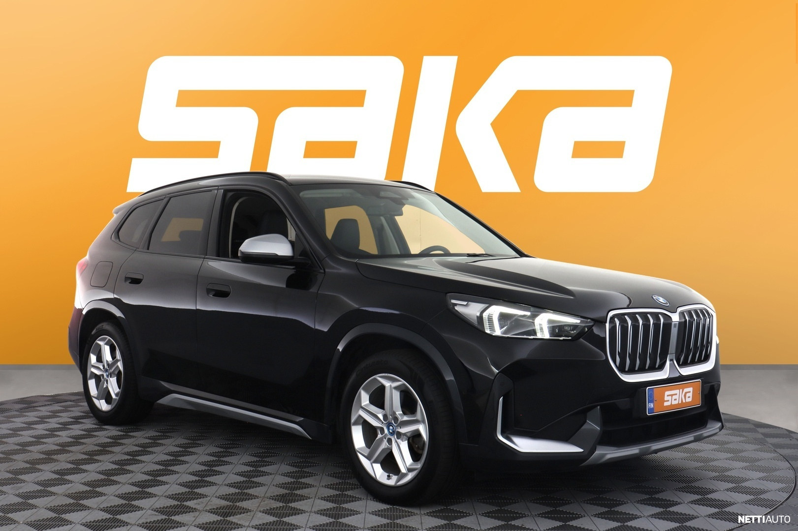 BMW iX1