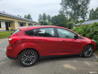 Ford Focus 1.0 ecoboost 125hv 2014, kuva 2/10