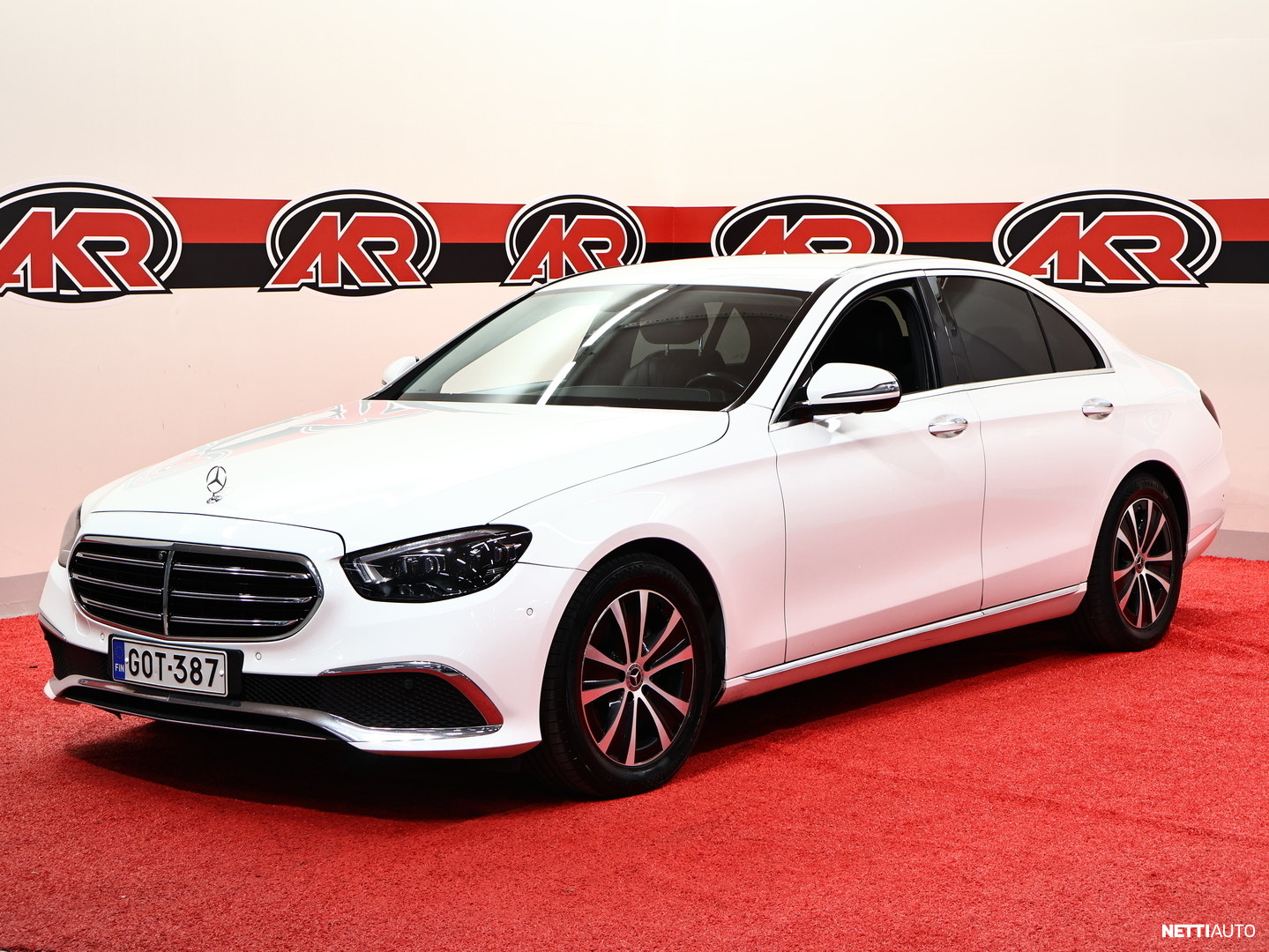 Mercedes-Benz E