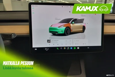 Tesla Model Y Performance 2022, photo 5/7