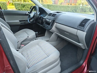 Volkswagen Polo Trendline 1,4 55 kW 4d 2005, photo 7/16