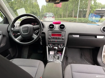 Audi A3 2011, photo 3/5