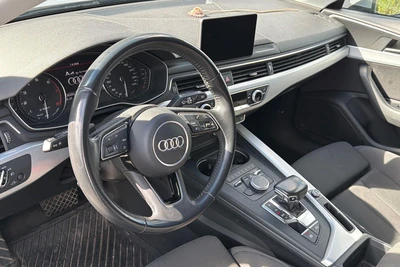 Audi A4 2018, photo 3/3