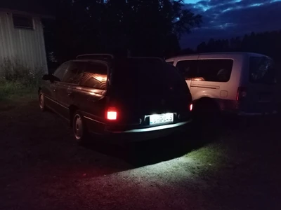 Opel Omega 1994, photo 6/9