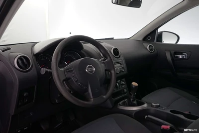 Nissan Qashqai 2,0L Visia 4WD 6M/T MY11 2011, photo 2/25