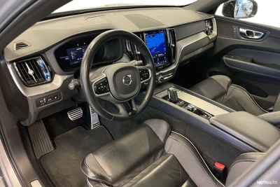Volvo XC60 2022, photo 6/27