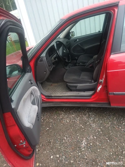Saab 9-5 2,0t SE 2001, photo 3/7