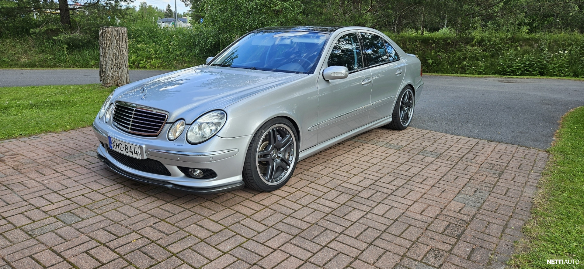 Mercedes-Benz E 55 AMG