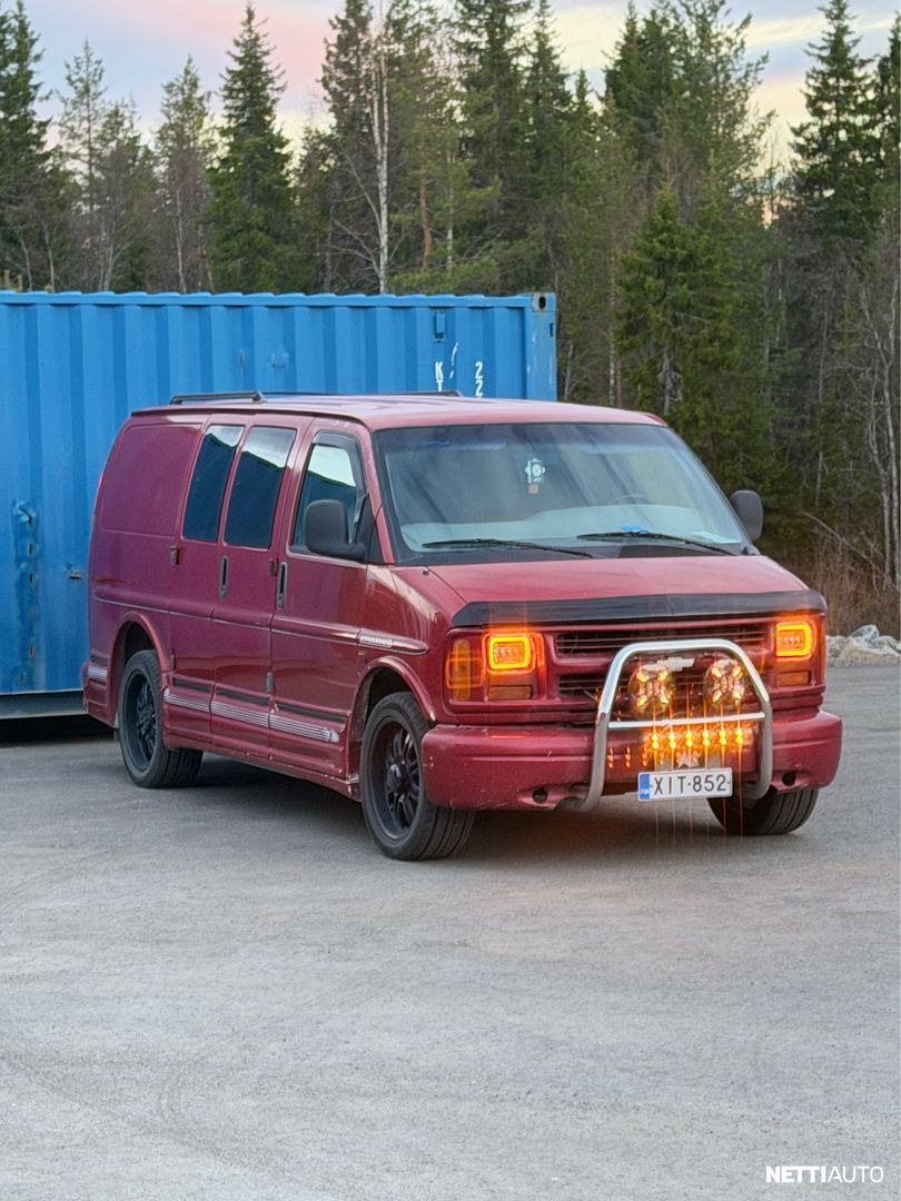 Chevrolet Chevy Van