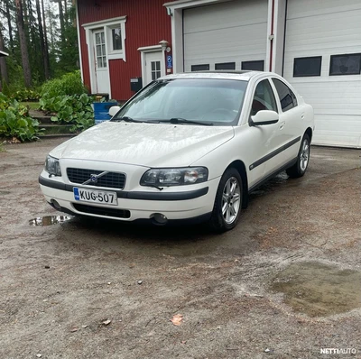 Volvo S60 2002, photo 2/10