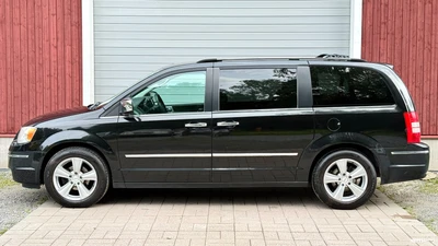 Chrysler Voyager 2,8 CRD 2011, kuva 3/17