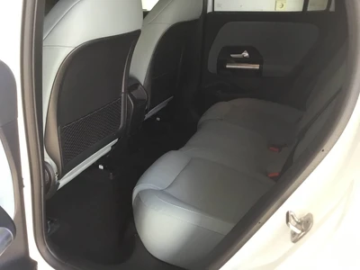 Mercedes-Benz EQA 350 4MATIC AMG Line 2024, kuva 7/8