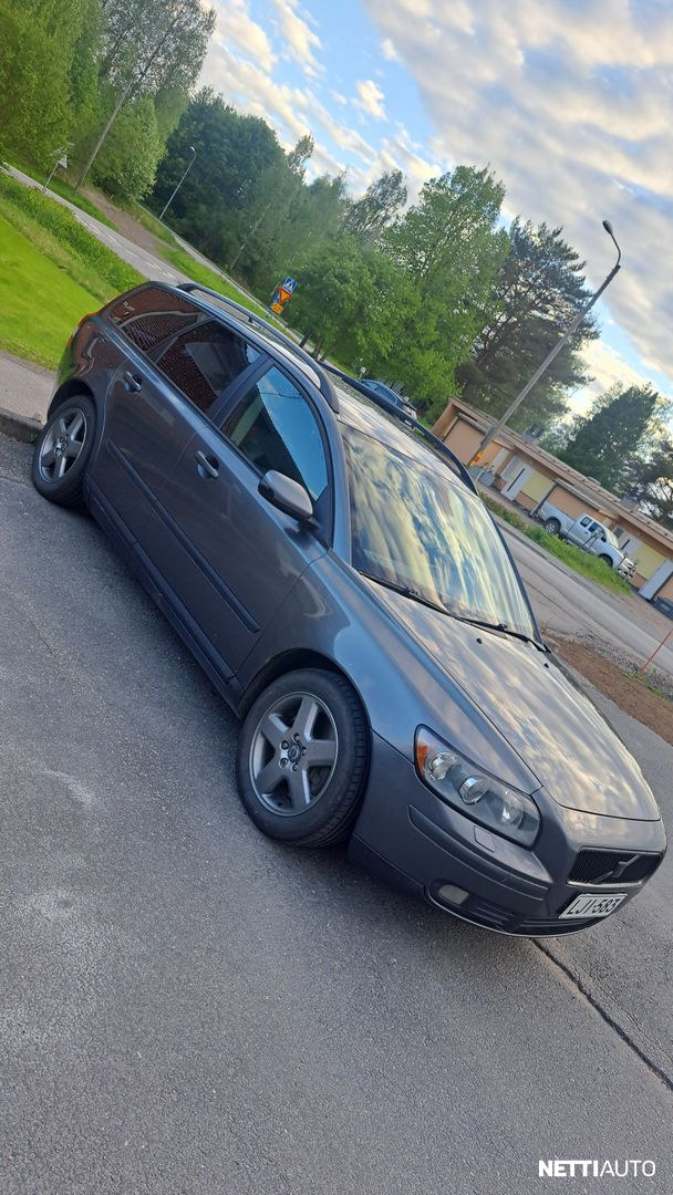 Volvo V50