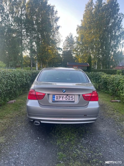 BMW 318 A E90 Sedan Business 2009, kuva 3/6