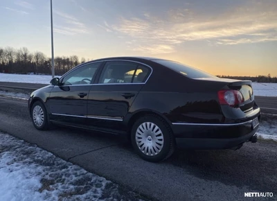 Volkswagen Passat 2008, kuva 2/11