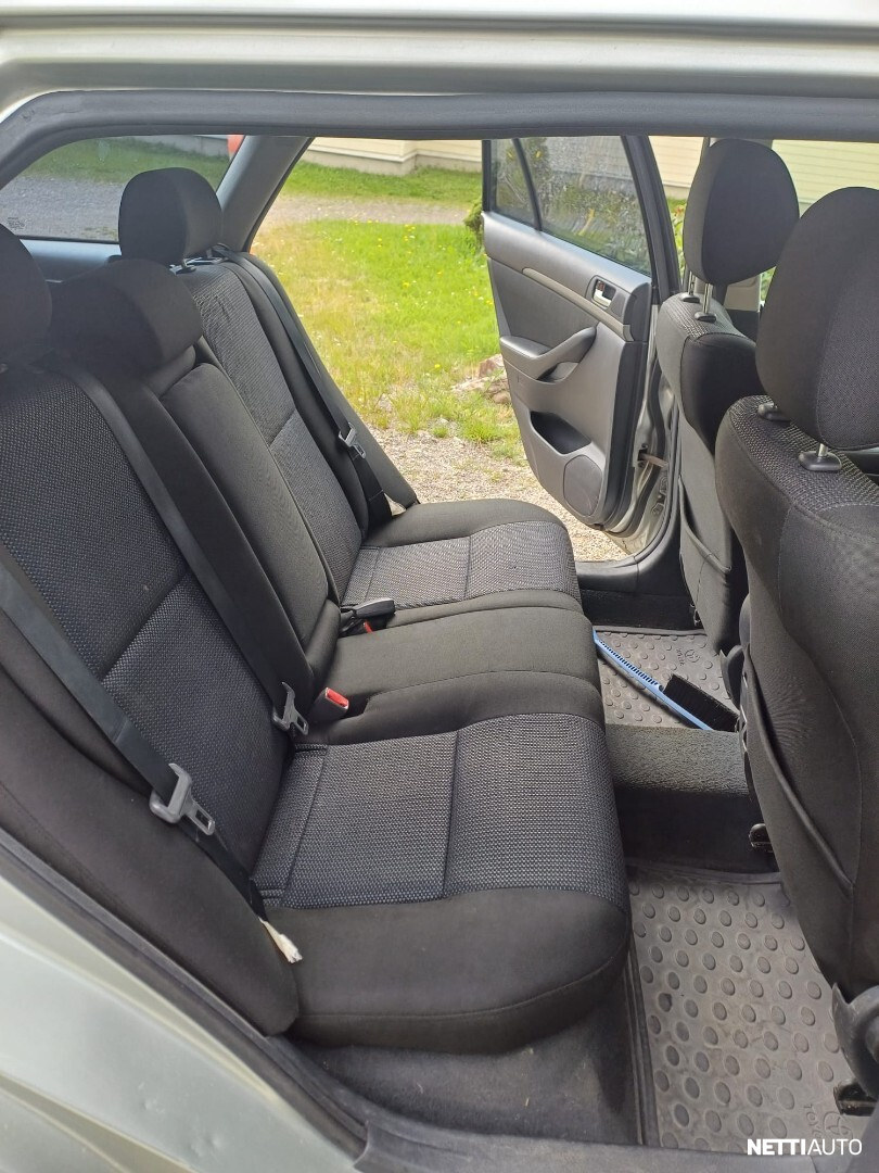 Toyota Avensis 2007, photo 2/13