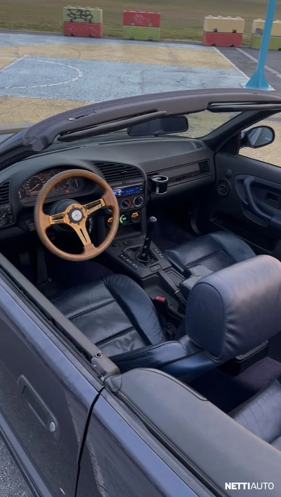 BMW 328 4.0L V8 Manuaali 1994, kuva 6/14