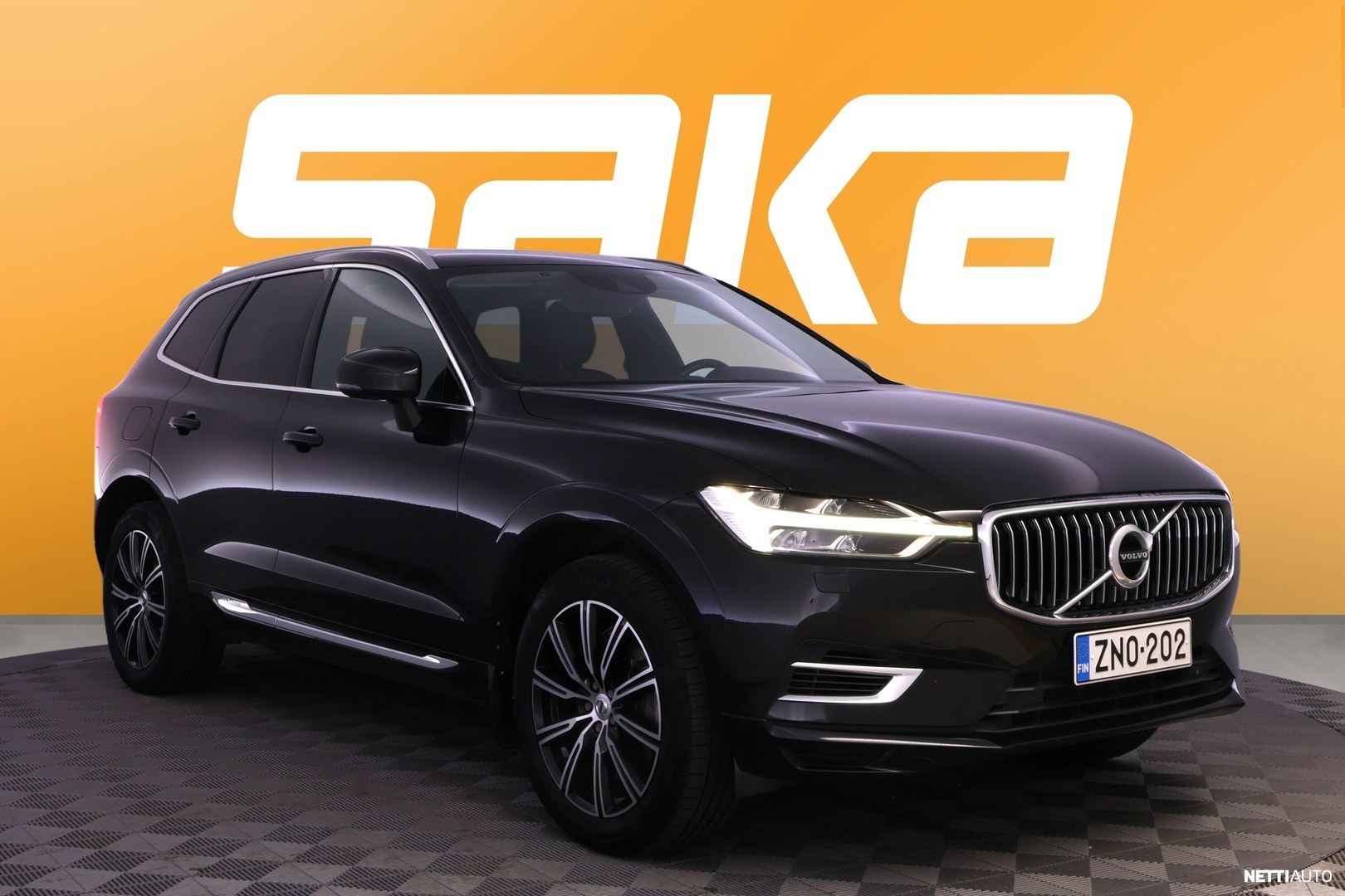 Volvo XC60 2021, photo 1/43