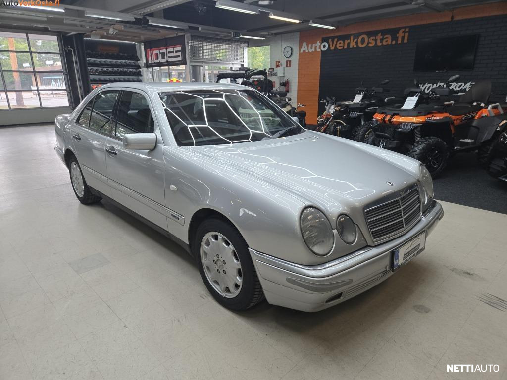 Mercedes-Benz E