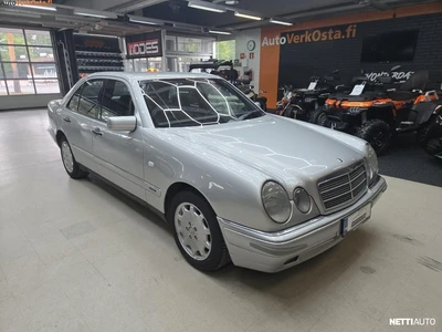 Mercedes-Benz E E 300 Td Elegance 1998, photo 1/15