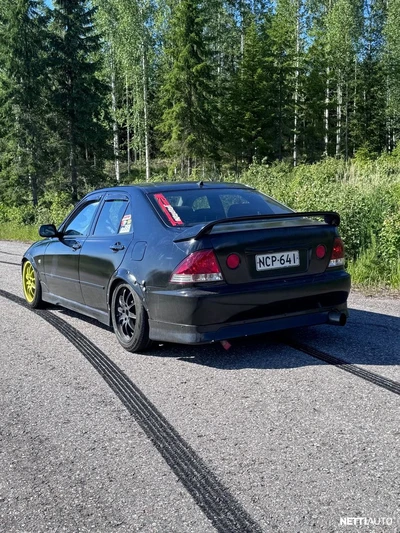 Lexus IS 1999, kuva 4/6