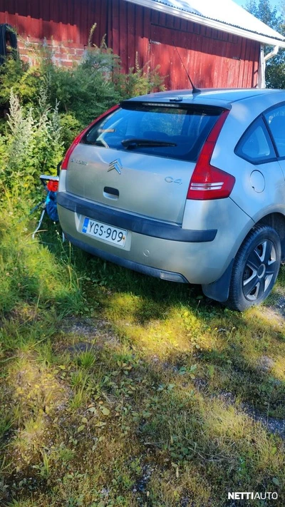 Citroen C4 1,6i 16v Design II Berline 2007, photo 2/6