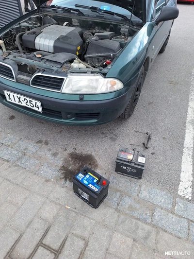 Mitsubishi Carisma Comfort 2000, kuva 3/8