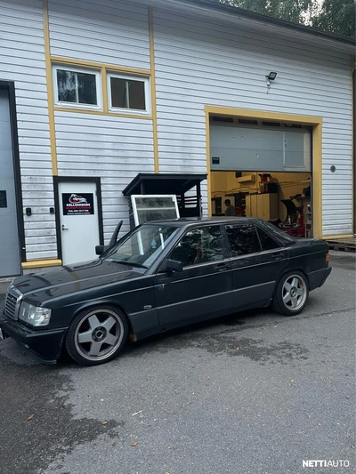 Mercedes-Benz 190 1990, photo 6/10