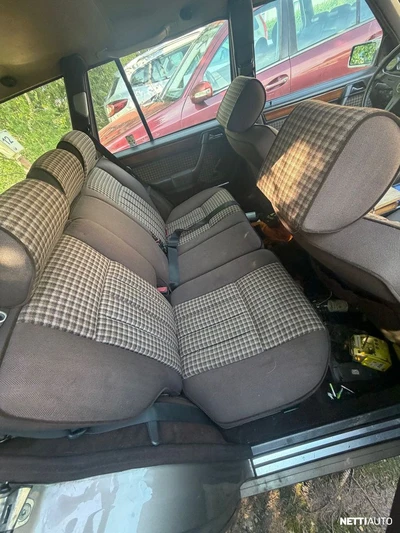 Mercedes-Benz 300 1990, kuva 3/8