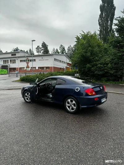 Hyundai Coupe 2005, kuva 4/5