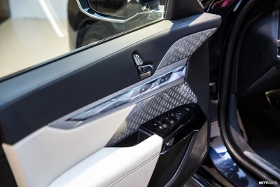 BMW i7 G70 xDrive 60 2023, photo 7/20