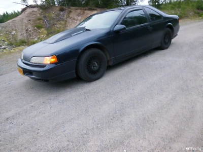 Ford Thunderbird 1993, photo 3/16