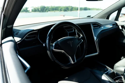 Tesla Model X 2018, photo 5/20