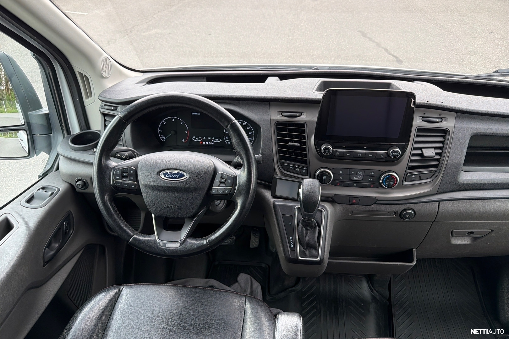 Ford Transit 2020, photo 6/20