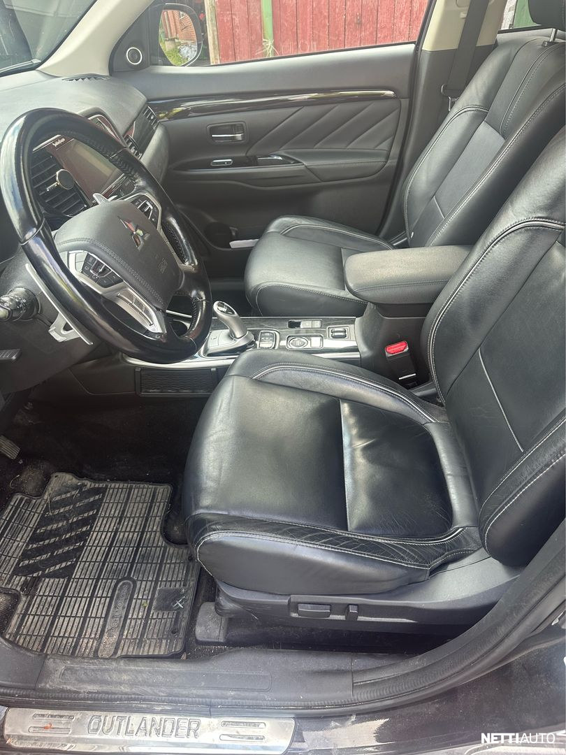 Mitsubishi Outlander PHEV 2017, kuva 6/15
