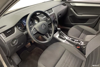 Skoda Octavia 2019, kuva 7/10