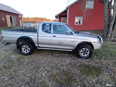 Mitsubishi L200 2005, kuva 7/7