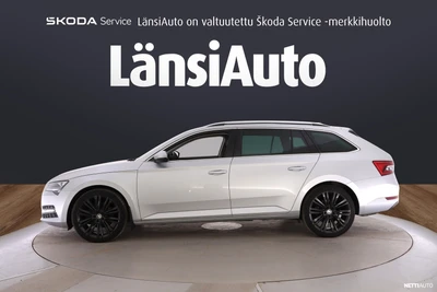 Skoda Superb 2020, photo 6/10
