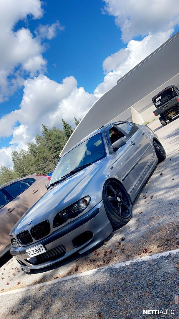 BMW 320
