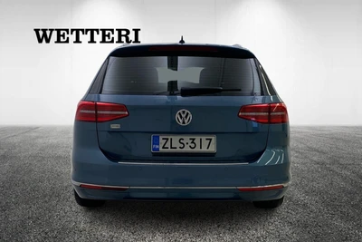 Volkswagen Passat 2017, photo 4/10