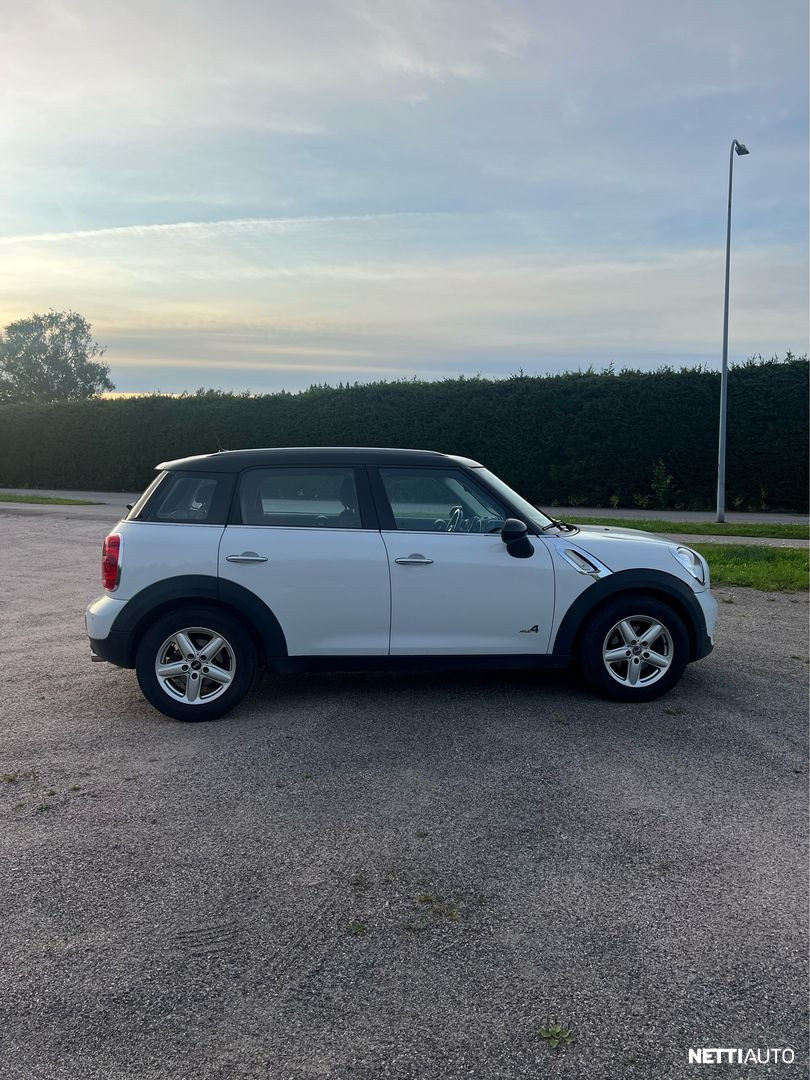 MINI Countryman 2011, photo 2/22