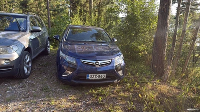 Opel Ampera 2012, kuva 1/3
