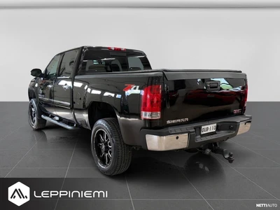 GMC Sierra 2500HD Denali 4WD Crew Cab 2010, photo 4/12