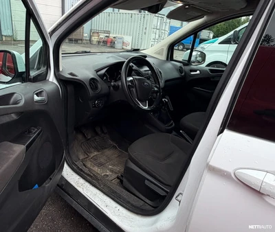 Ford Transit Courier 2015, kuva 5/6