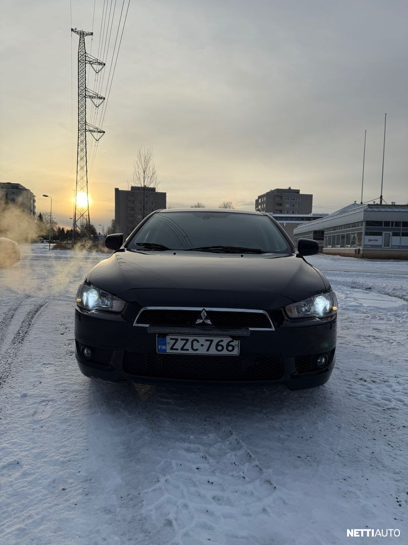 Mitsubishi Lancer