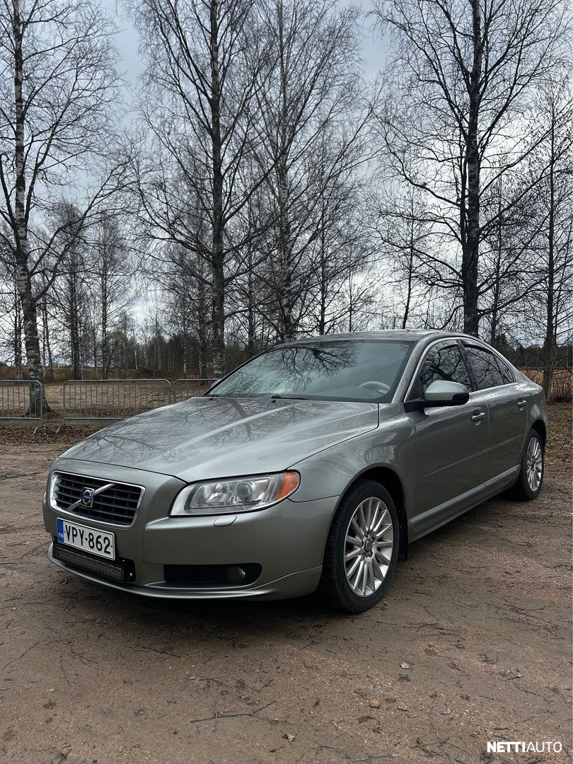 Volvo S80