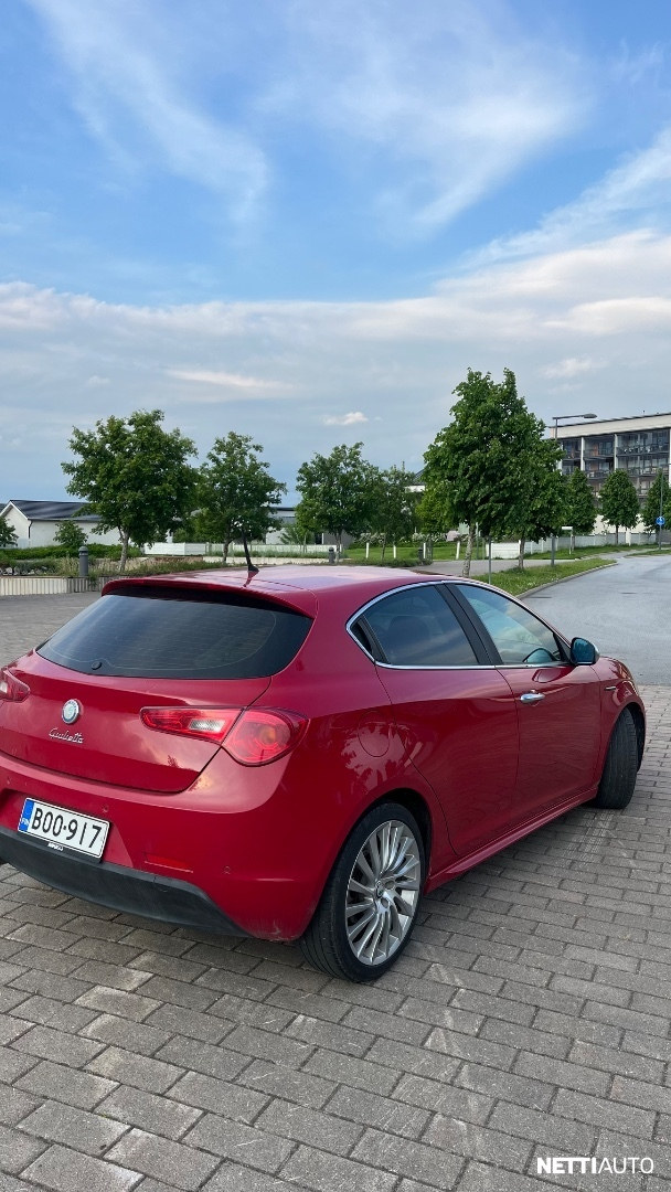 Alfa Romeo Giulietta 2011, kuva 5/11